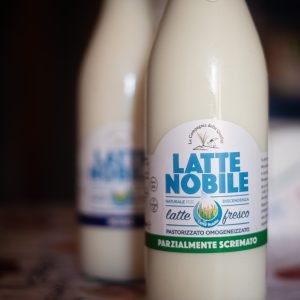 latte nobile parzialmente scremato la compagnia della qualità